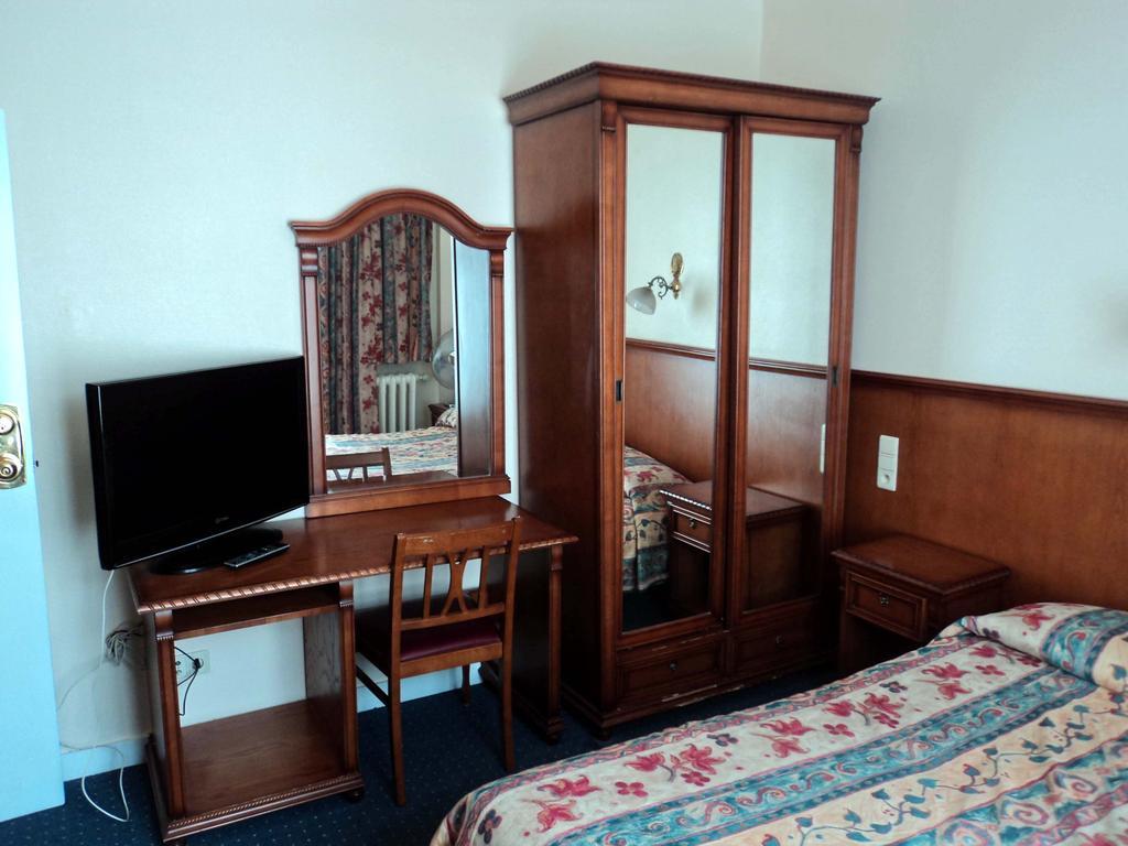 Hotel Continental Saint-Gilles Quarto foto