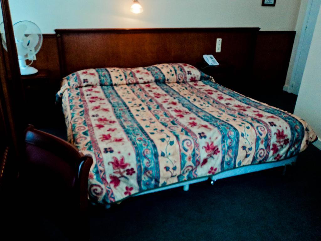 Hotel Continental Saint-Gilles Quarto foto