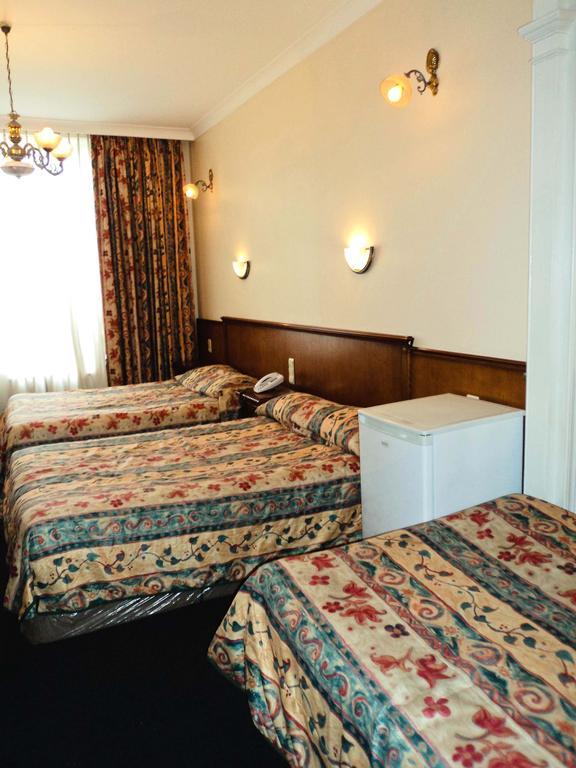 Hotel Continental Saint-Gilles Quarto foto