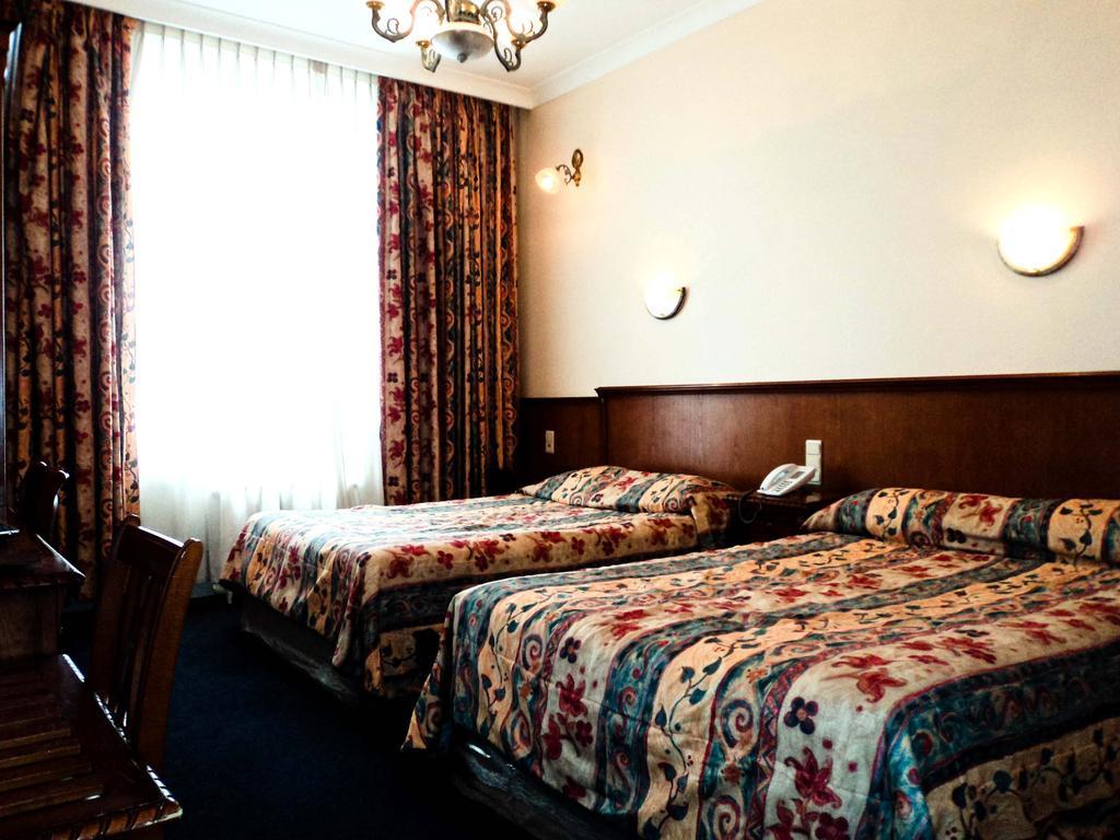 Hotel Continental Saint-Gilles Quarto foto